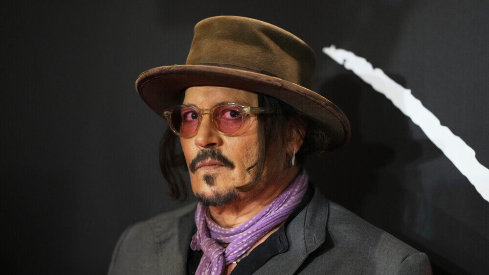 The first sculpture of Johnny Depp will appear in Istanbul,